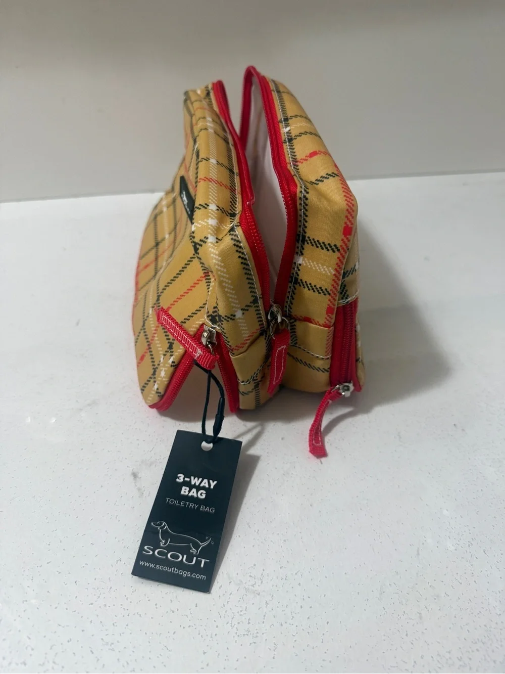 Polyester toiletry bag, SCOUT 3-Way Bag in Burrrberry plaid pattern